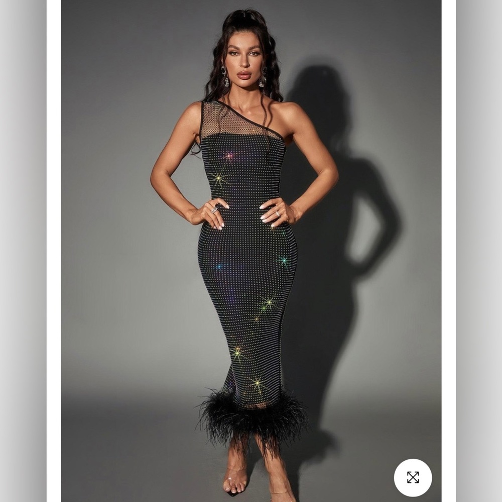 Bowie Mesh Diamond Feather Bandage MIDI Dress